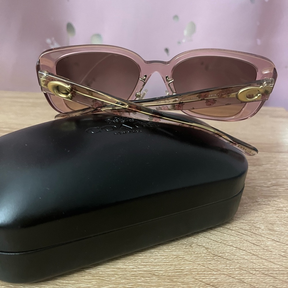 Coach Sunglasses Women - Picture 3 of 5